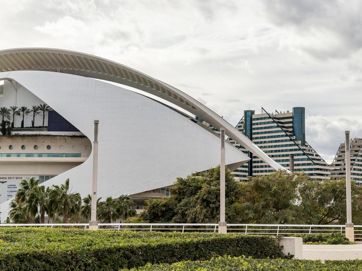 Travel Habitat - Ciudad De Las Ciencias Valencia Luaran gambar